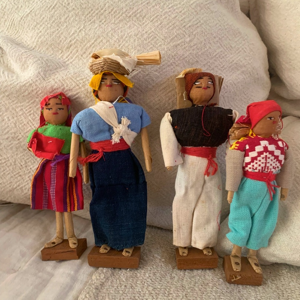 Guatemala Folk Doll Family